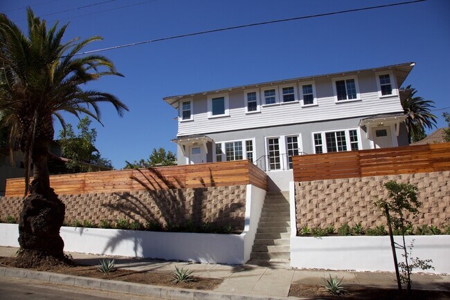 Building Photo - 1433 Talmadge St