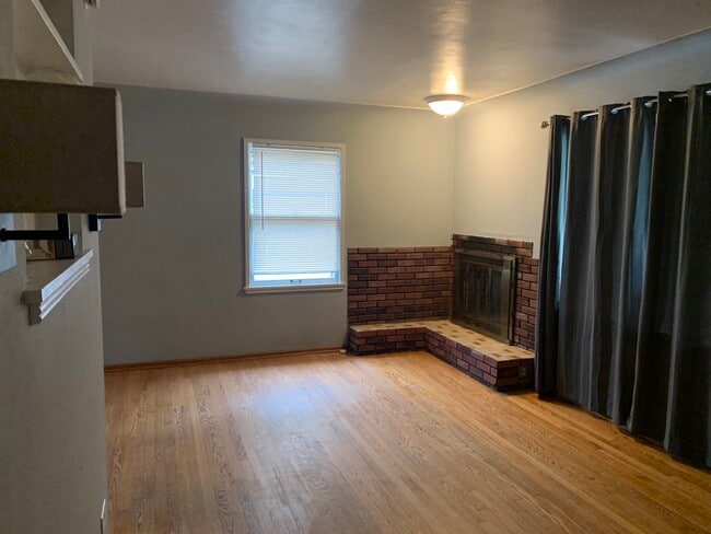 Living room - 3010 S Downing St