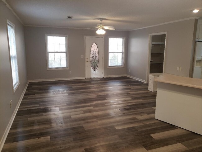 Building Photo - James Street