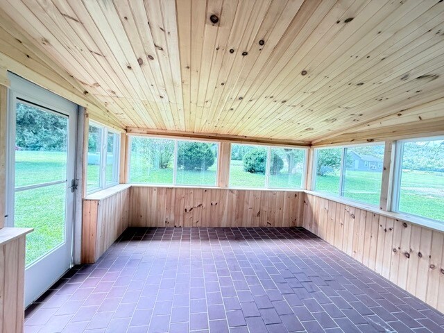 Building Photo - 8712 PA-25