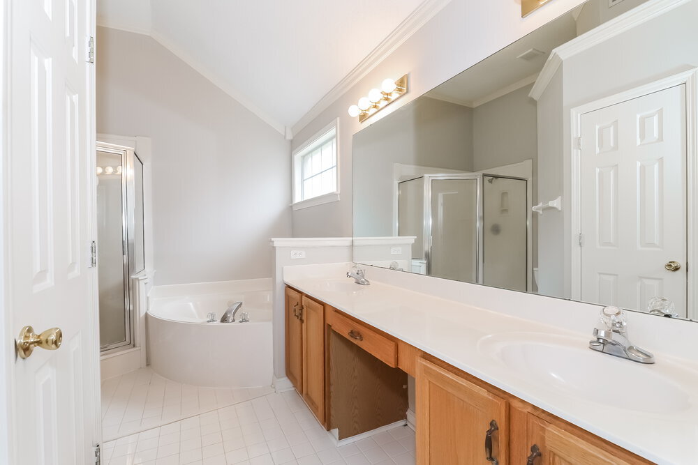 Building Photo - 8607 Brer Fox Cove