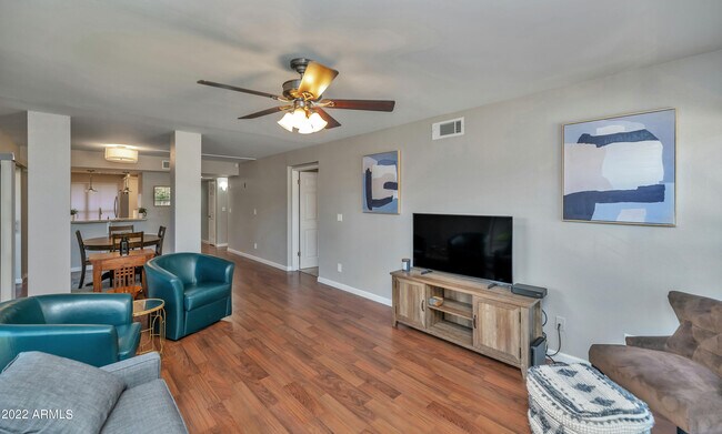 Building Photo - 5136 N 31st Pl