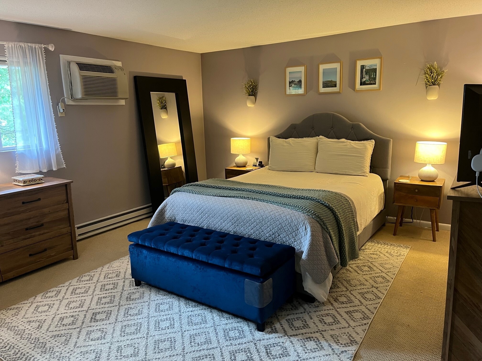 Master Bedroom - 200 Manning St