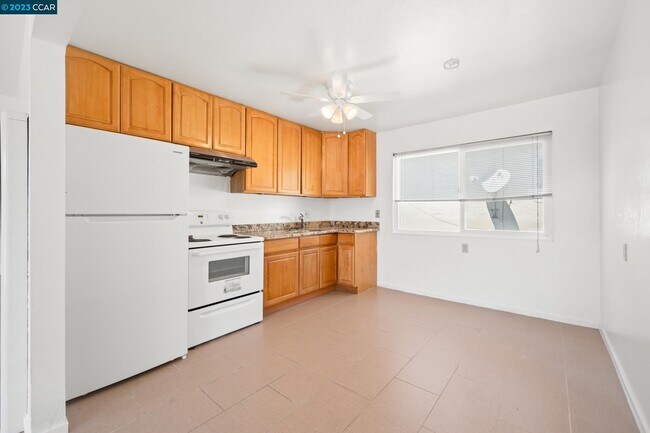 Building Photo - 2542 Denning Ct