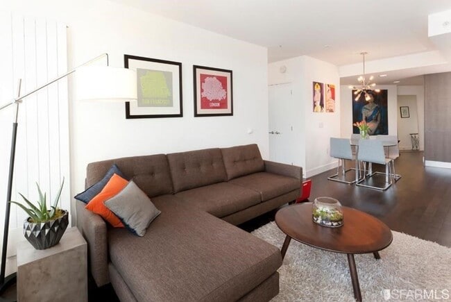 Building Photo - 1 Bed, 1 Bath - Modern Condo @ Linea - Min...