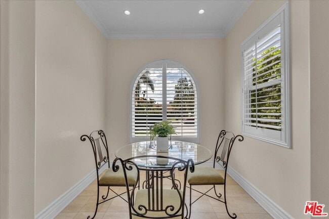 Building Photo - 5310 Leghorn Ave