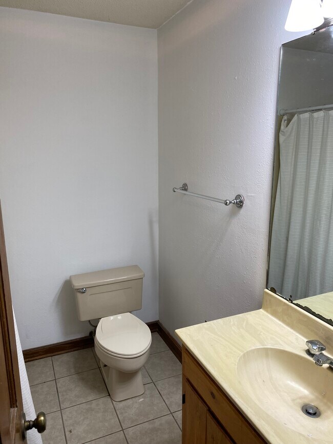 Building Photo - 79455 LA-1082
