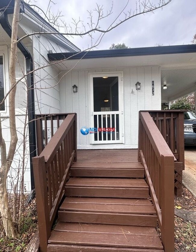 Building Photo - Great location newly RENOVATED ranch in Brookhaven