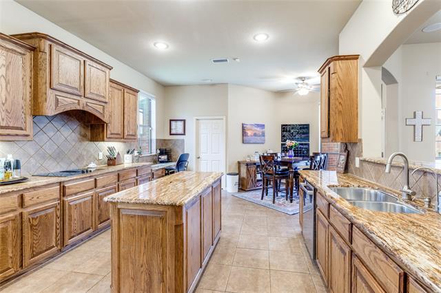 Building Photo - 11091 Apple Valley Dr