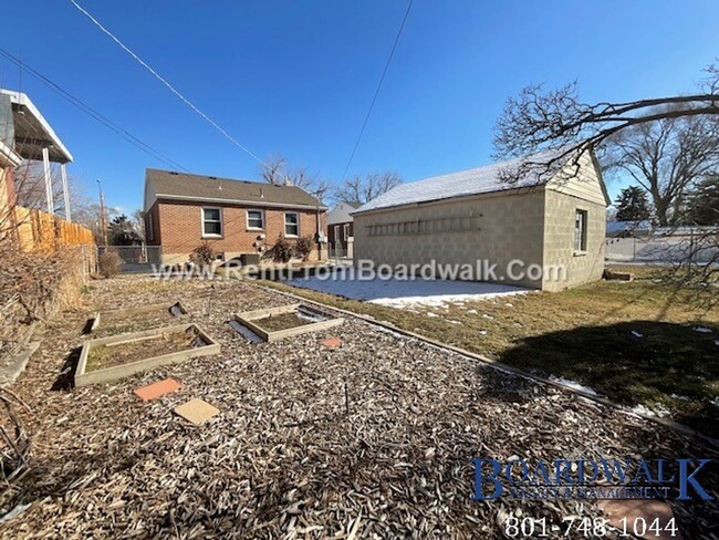 Building Photo - Great Remodeled Home in SLC