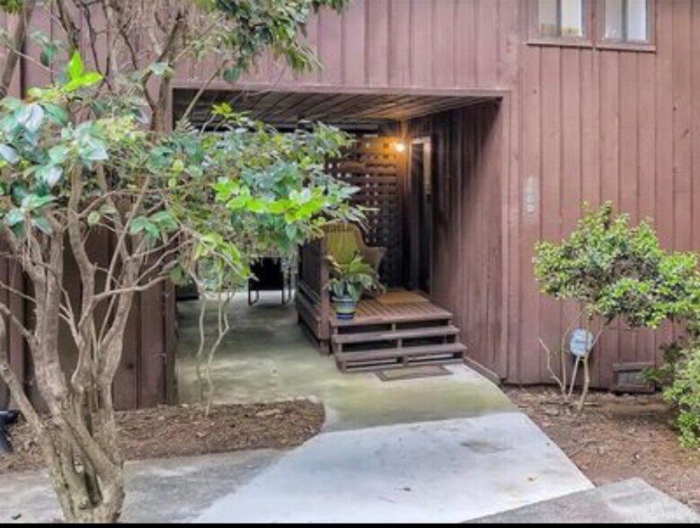 Building Photo - 1660 Terrell Ridge Dr