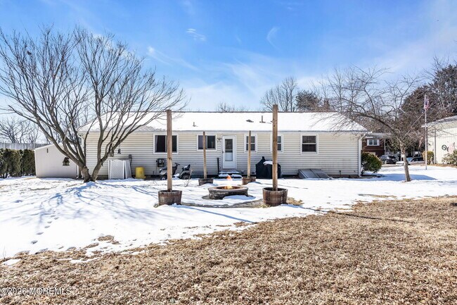 Building Photo - 46 Sunset Ave