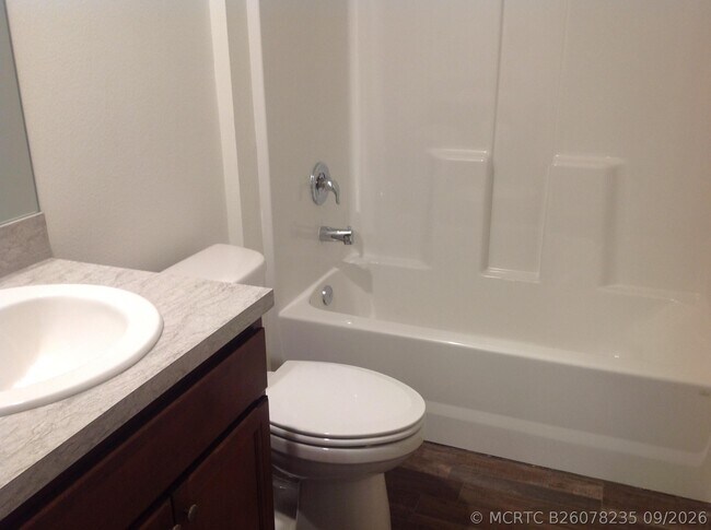 Building Photo - 2862 SE Buccaneer Cir