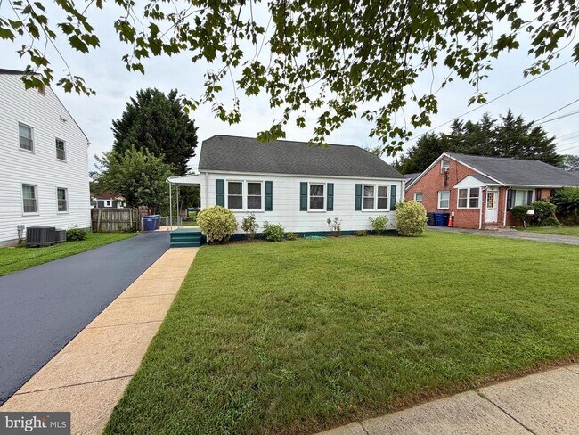 Building Photo - 6825 Westmoreland Rd