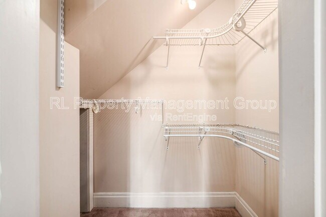 Building Photo - 322 Wilber Ave