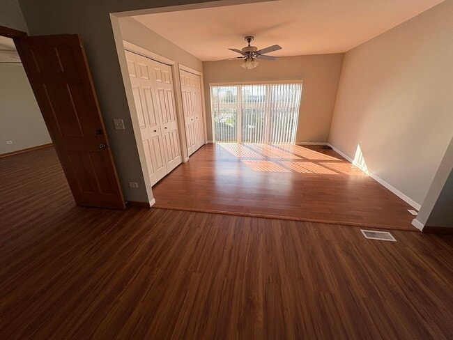 Building Photo - 23901 Cahills Way