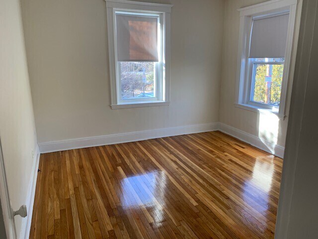 Building Photo - 8 Egremont Rd