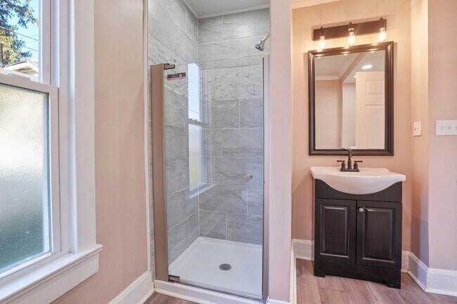 Building Photo - AVAILABLE IN DECEMBER