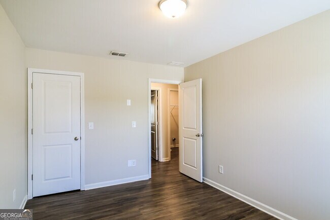 Building Photo - 3865 Newbury Pl Dr