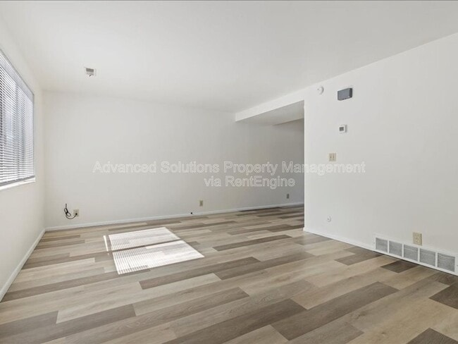 Building Photo - 4554 S 785 E