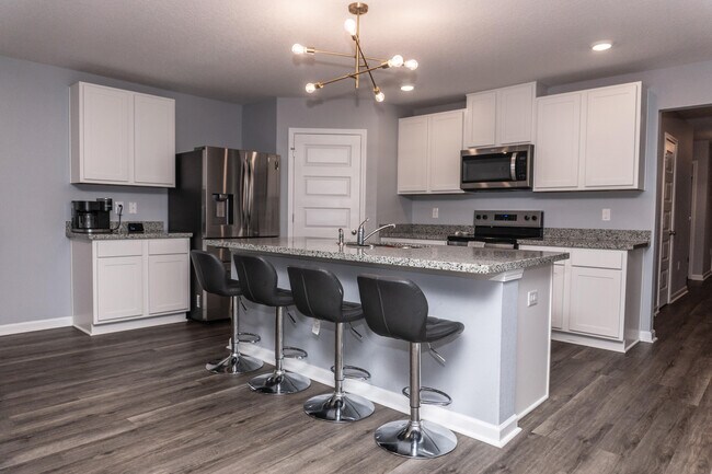 Building Photo - 3431 Phoenix Ct