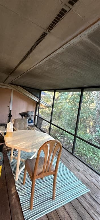 Building Photo - 630 Newburyport Ave