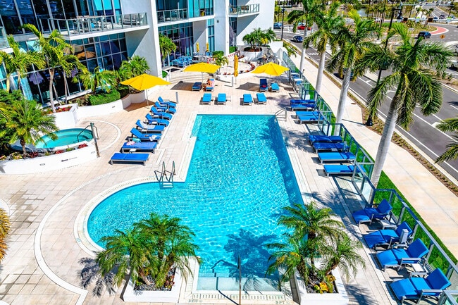 Building Photo - 1155 N Gulfstream Ave