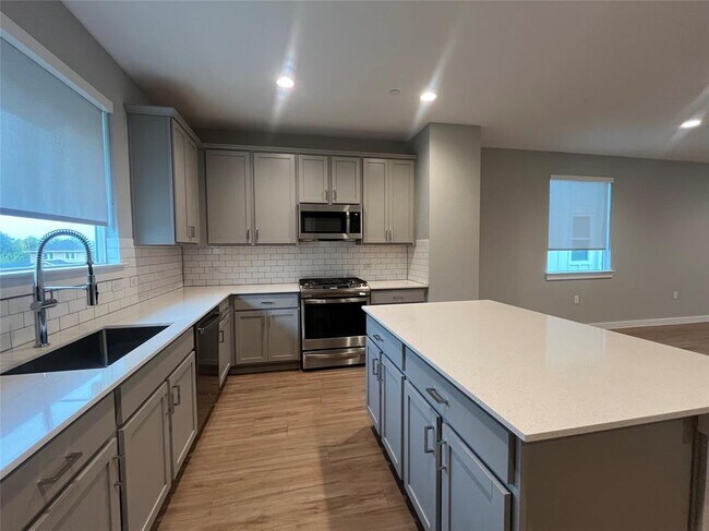 Building Photo - 11534 Pastini Cir