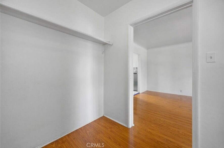 Building Photo - 337 Lime Ave
