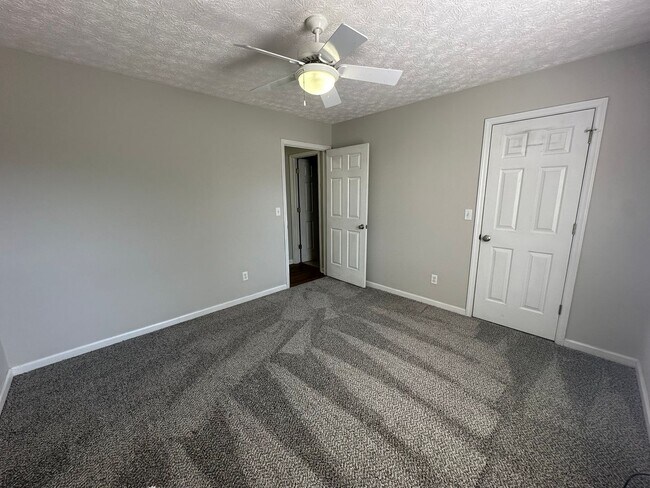 Building Photo - 2302 Medford Campbell Blvd