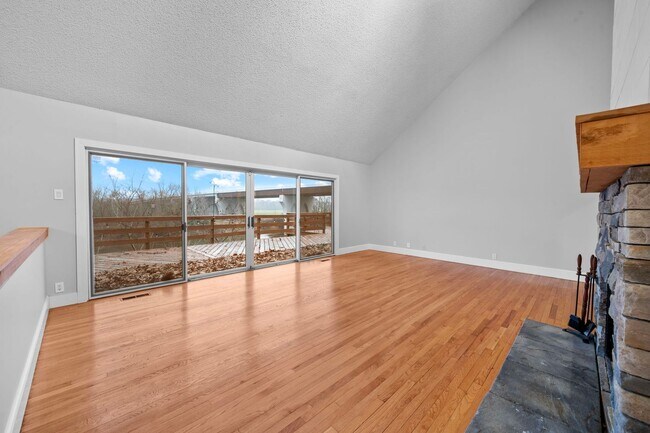 Building Photo - Luxury Living on the River — Your Dream Home Awaits