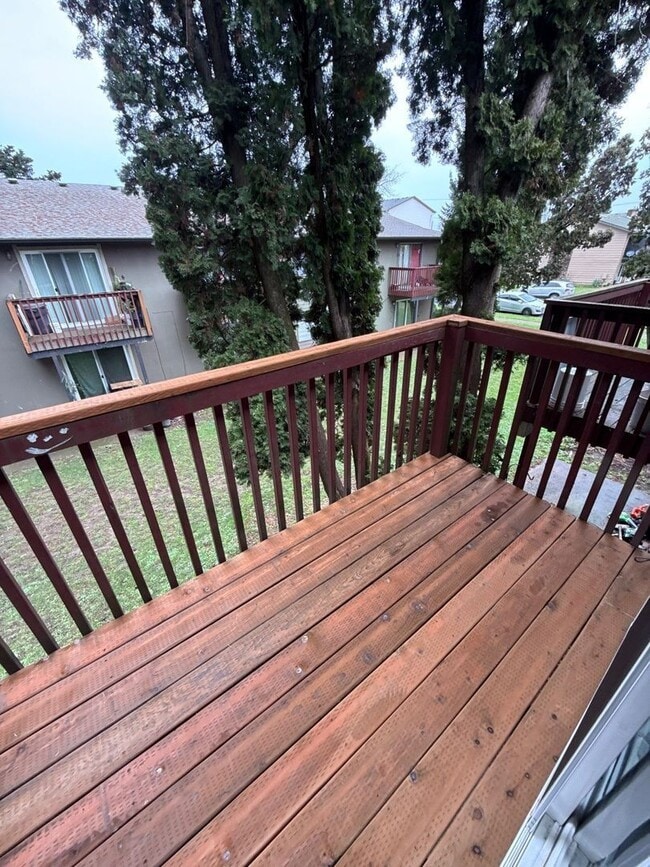 Building Photo - 3822 Iberis St NE