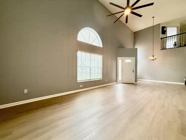 Building Photo - 6600 Gentle Ben Cir