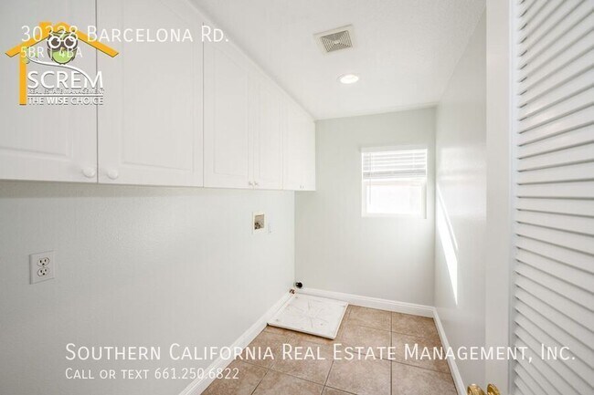 Building Photo - 30328 Barcelona Rd