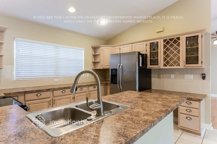 Building Photo - 13740 Cromer Ct