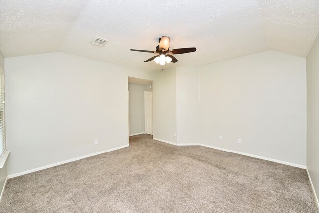 Building Photo - 31106 Pine Bay St