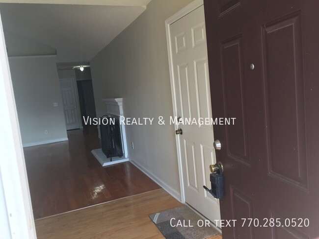 Building Photo - 3BR/2BA  Home Lithonia