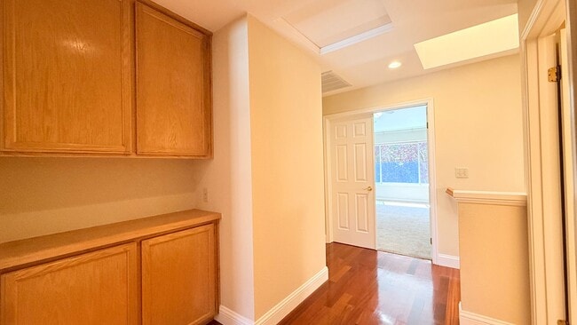 Building Photo - Charming and Move-in Ready 3BD/2.5BA, Two-Story Townhouse in Miravilla at Gale Ranch, San Ramon- ...