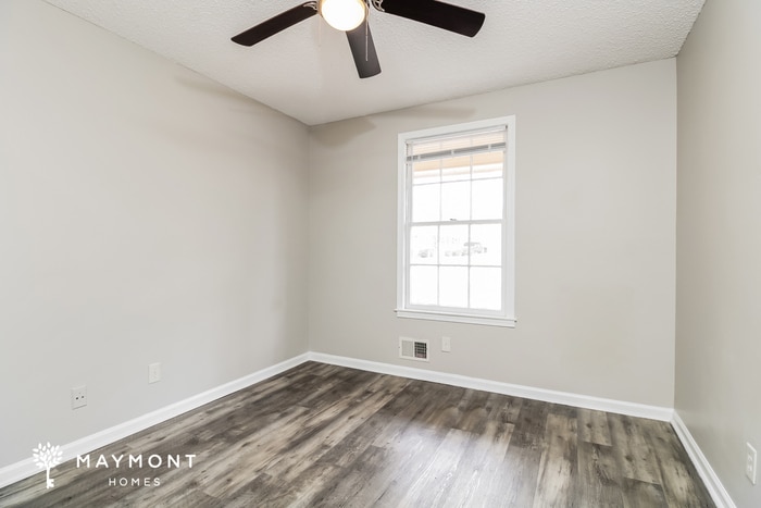 Building Photo - 301 Maid Stone Rd