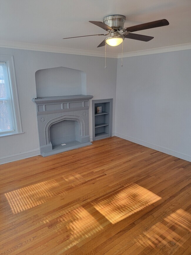 Livingroom - 8621 S Drexel Ave