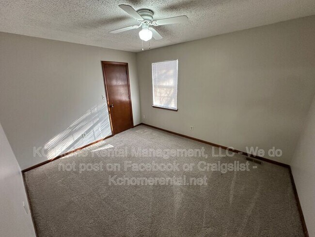 Building Photo - 225 Ottawa St