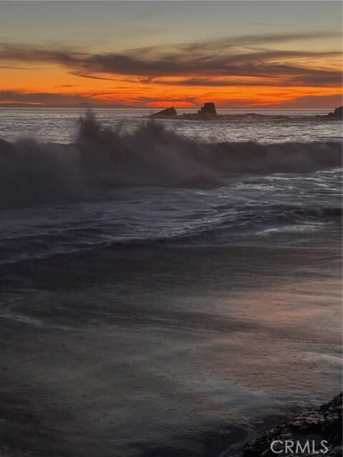 Building Photo - 1325 Cliff Dr