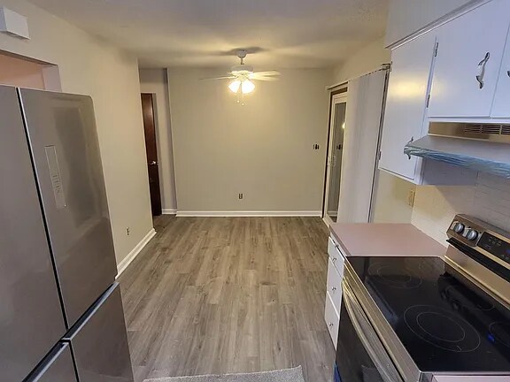 Building Photo - 6587 Beverly Dr