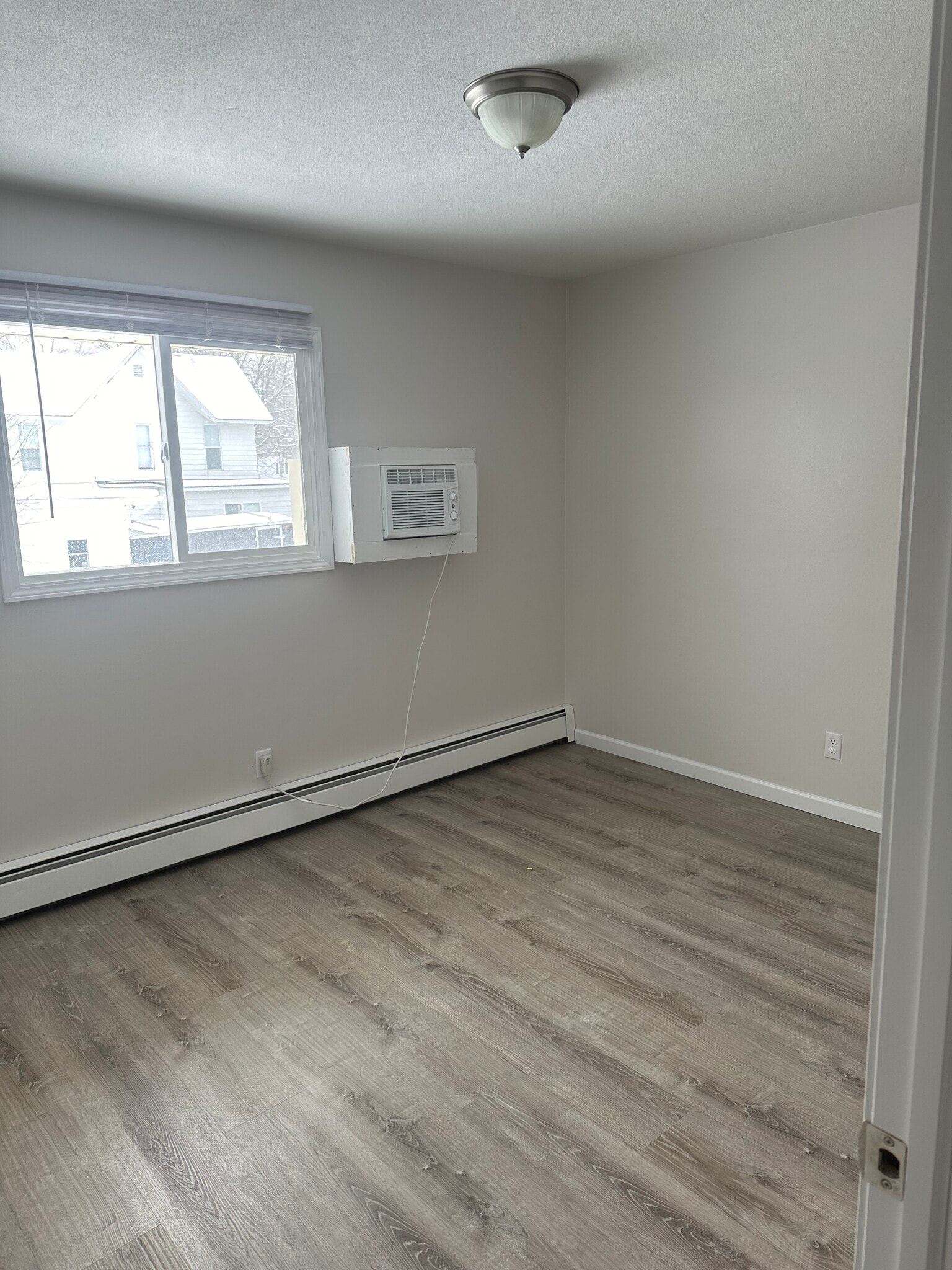 Building Photo - 84 S 1st St