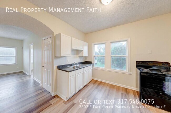 Building Photo - 3602 E Fall Creek Pkwy N Dr