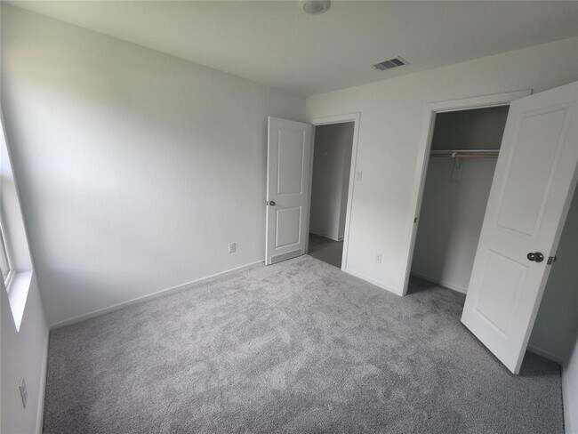 Building Photo - 1727 Green Warbler Ln