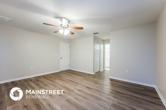 Building Photo - 2904 Wanda Ave S