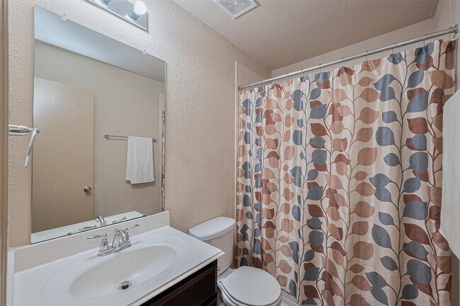 Building Photo - 1810 Emerson Ridge Dr