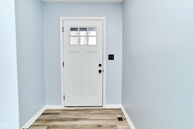 Building Photo - 730 N East St