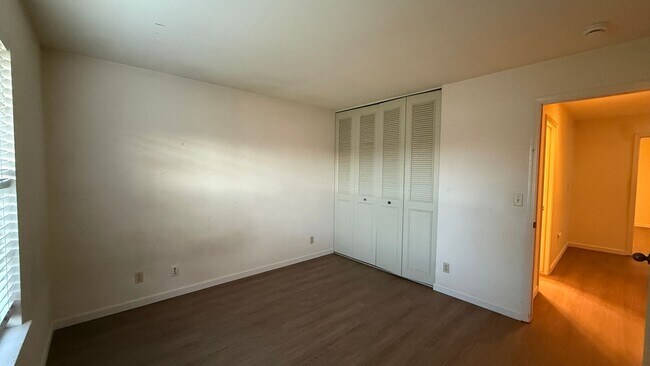 Building Photo - 782 Rachel Dr